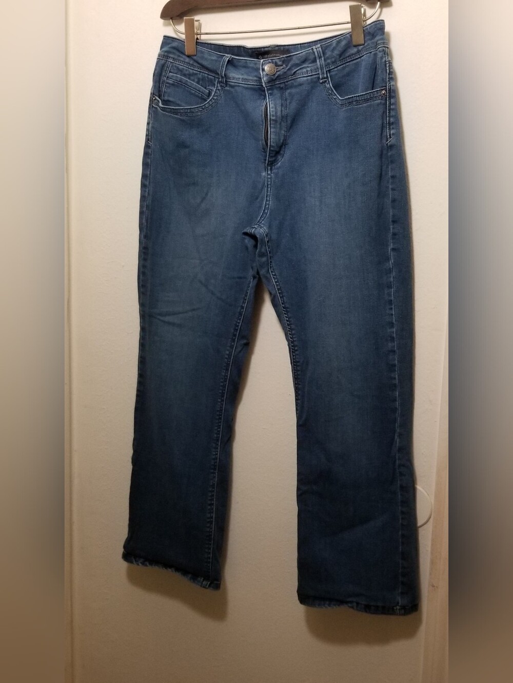 Lee Women's 14 Mid-Dark Blue Wash Straight Leg Jeans With Back Stitch Embroidery